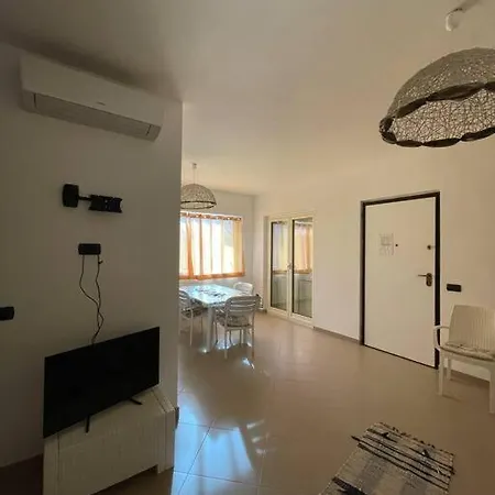 Vakantiehuis Indipendente A 50m Dal Mare Casa Scrisi