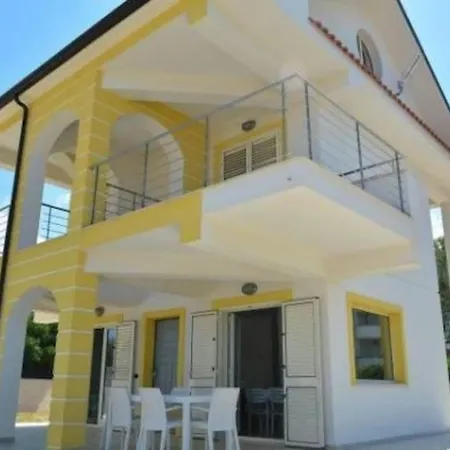 Indipendente A 50m Dal Mare Casa Scrisi